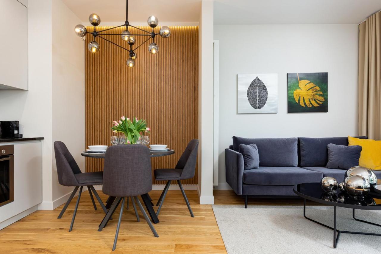 Mennica Residence - City Center By Renters Prestige Varsavia Esterno foto
