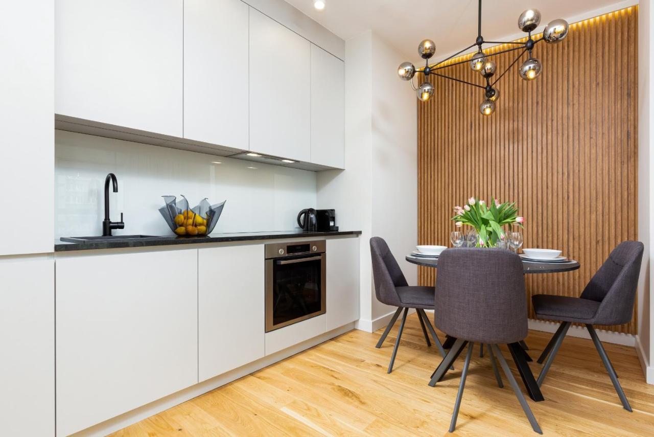 Mennica Residence - City Center By Renters Prestige Varsavia Esterno foto