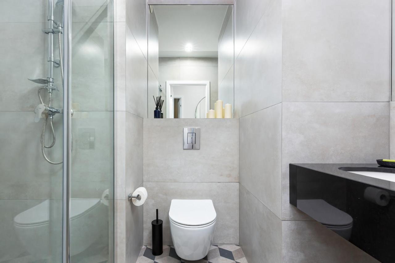 Mennica Residence - City Center By Renters Prestige Varsavia Esterno foto