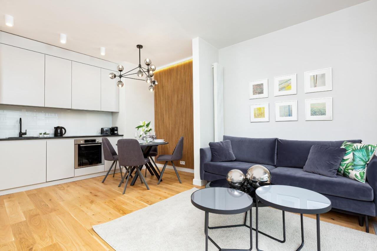 Mennica Residence - City Center By Renters Prestige Varsavia Esterno foto