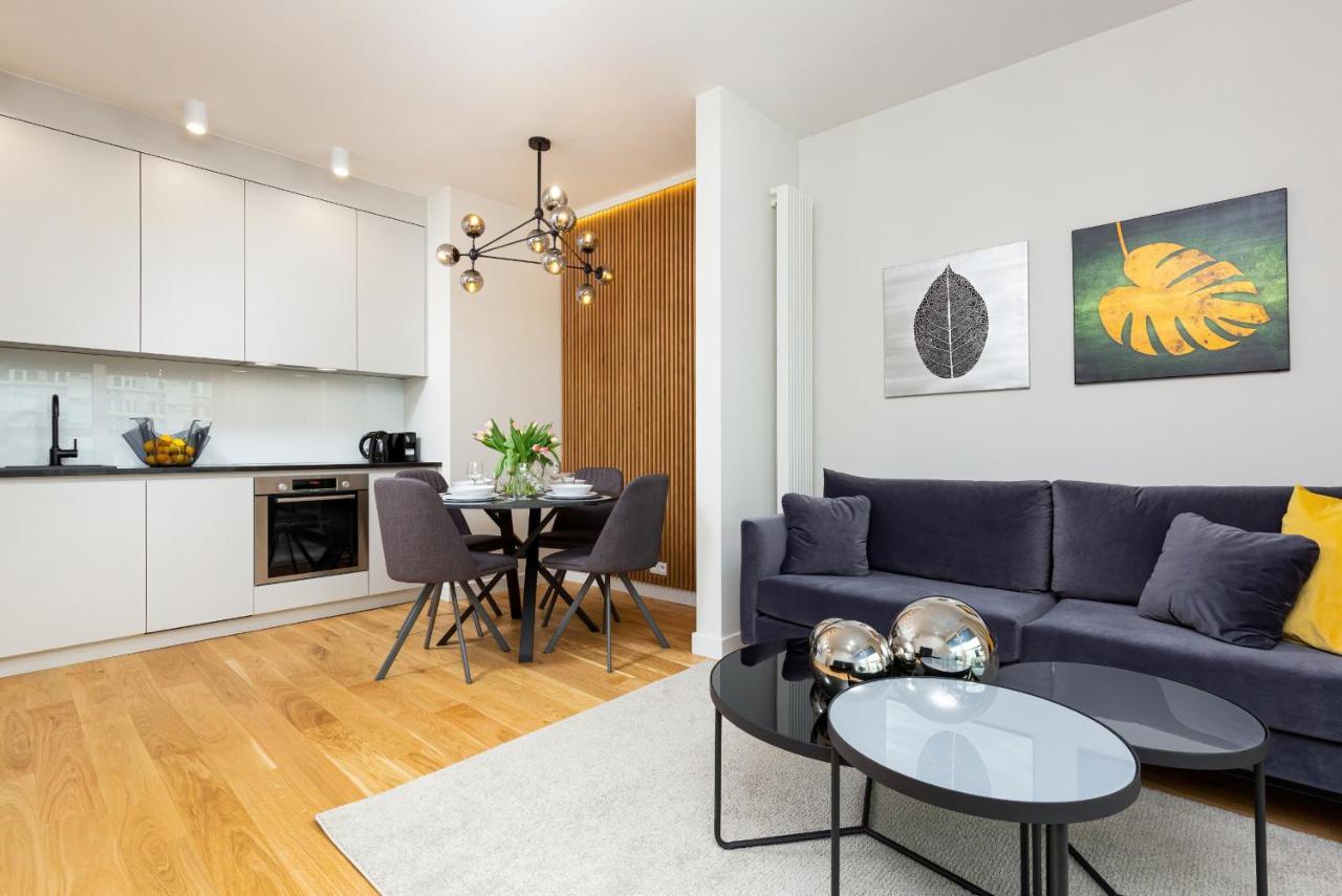 Mennica Residence - City Center By Renters Prestige Varsavia Esterno foto