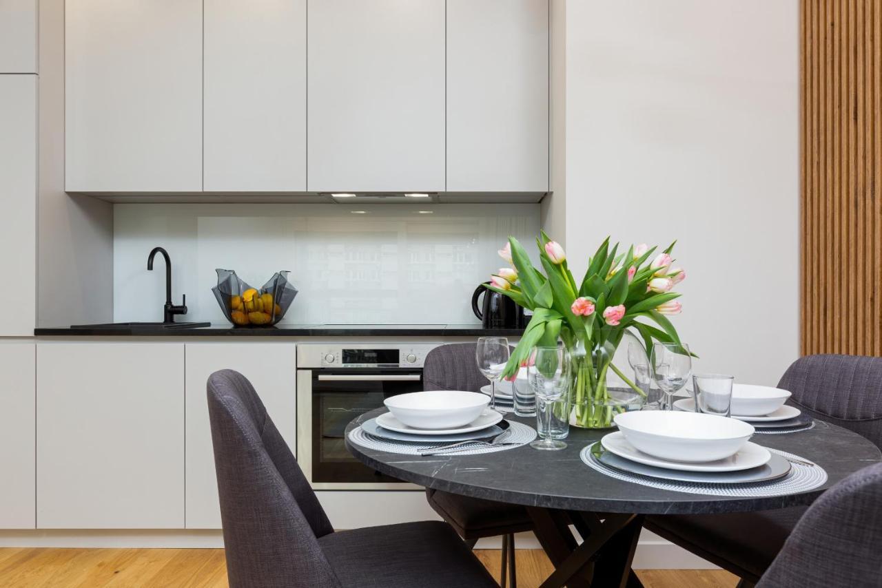 Mennica Residence - City Center By Renters Prestige Varsavia Esterno foto