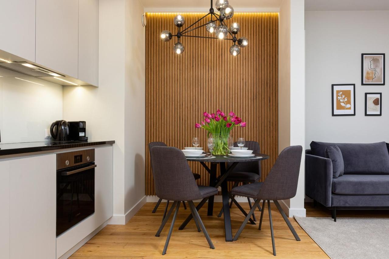 Mennica Residence - City Center By Renters Prestige Varsavia Esterno foto