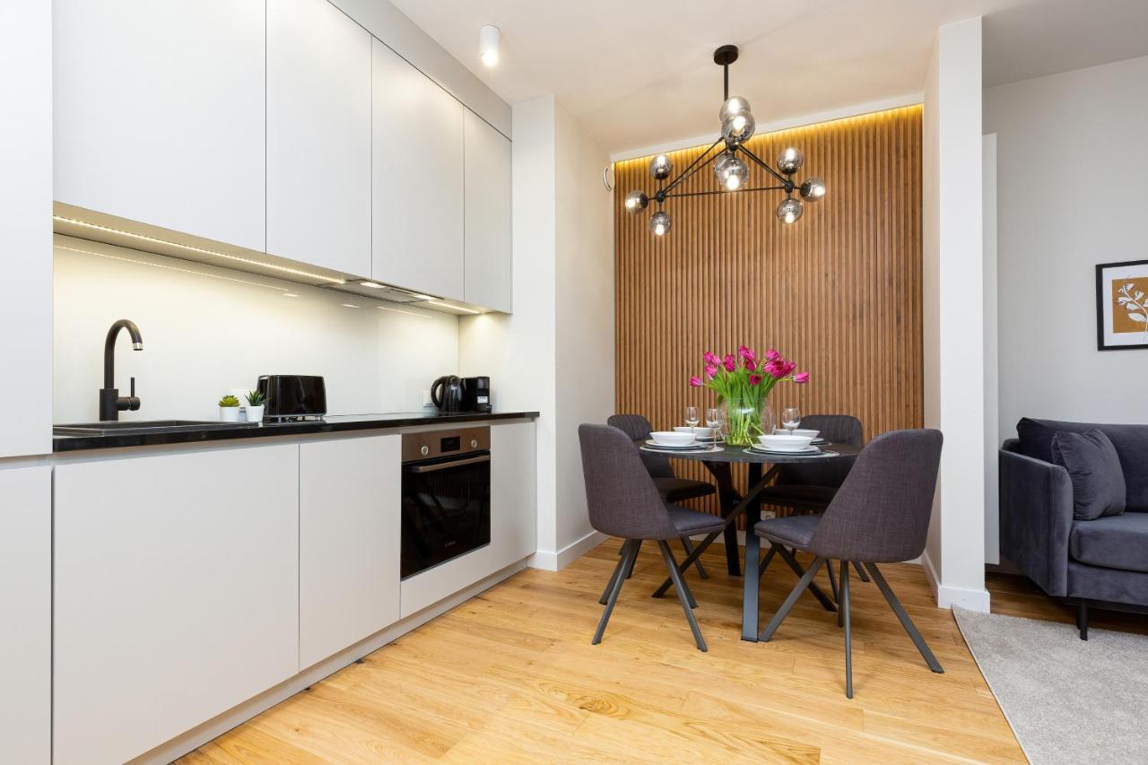 Mennica Residence - City Center By Renters Prestige Varsavia Esterno foto